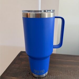YETI 42 oz. Royal Blue Mug with Handle